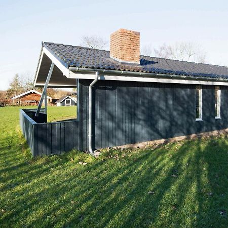 8 Person Holiday Home In B Rkop Egeskov  ภายนอก รูปภาพ