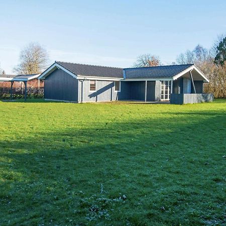 8 Person Holiday Home In B Rkop Egeskov  ภายนอก รูปภาพ