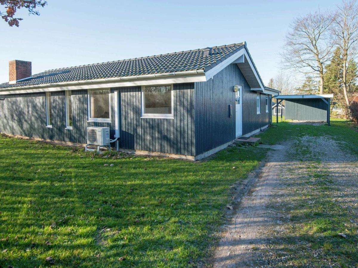 8 Person Holiday Home In B Rkop Egeskov  ภายนอก รูปภาพ