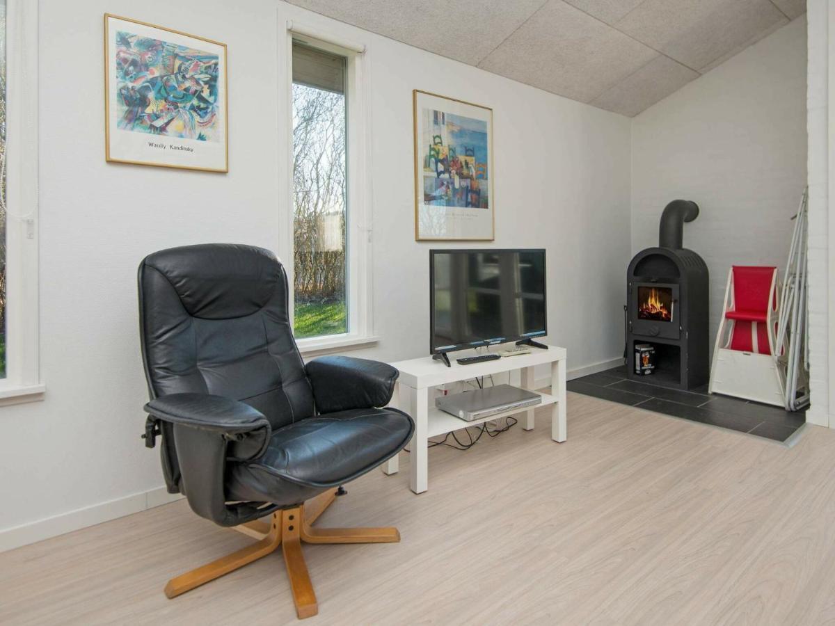 8 Person Holiday Home In B Rkop Egeskov  ภายนอก รูปภาพ